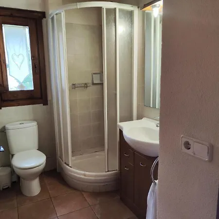 Apartment Allotjaments Cal Llarg *