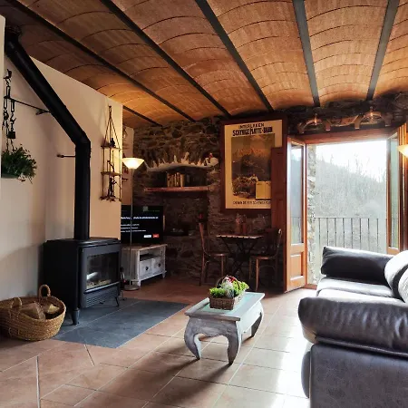 Allotjaments Cal Llarg Apartment Mollo